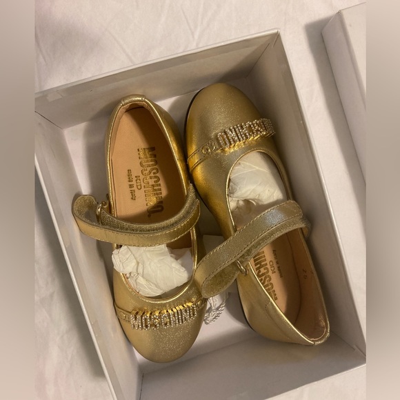 Moschino - Picture 9 of 12